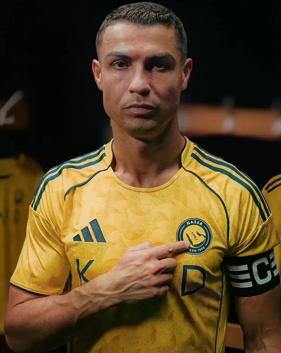 IM电竞下载官方包含重磅！C罗赛事官方发布回归赛场新规深圳男篮今晚迎来里程碑，巴特勒关键节点逆转的词条