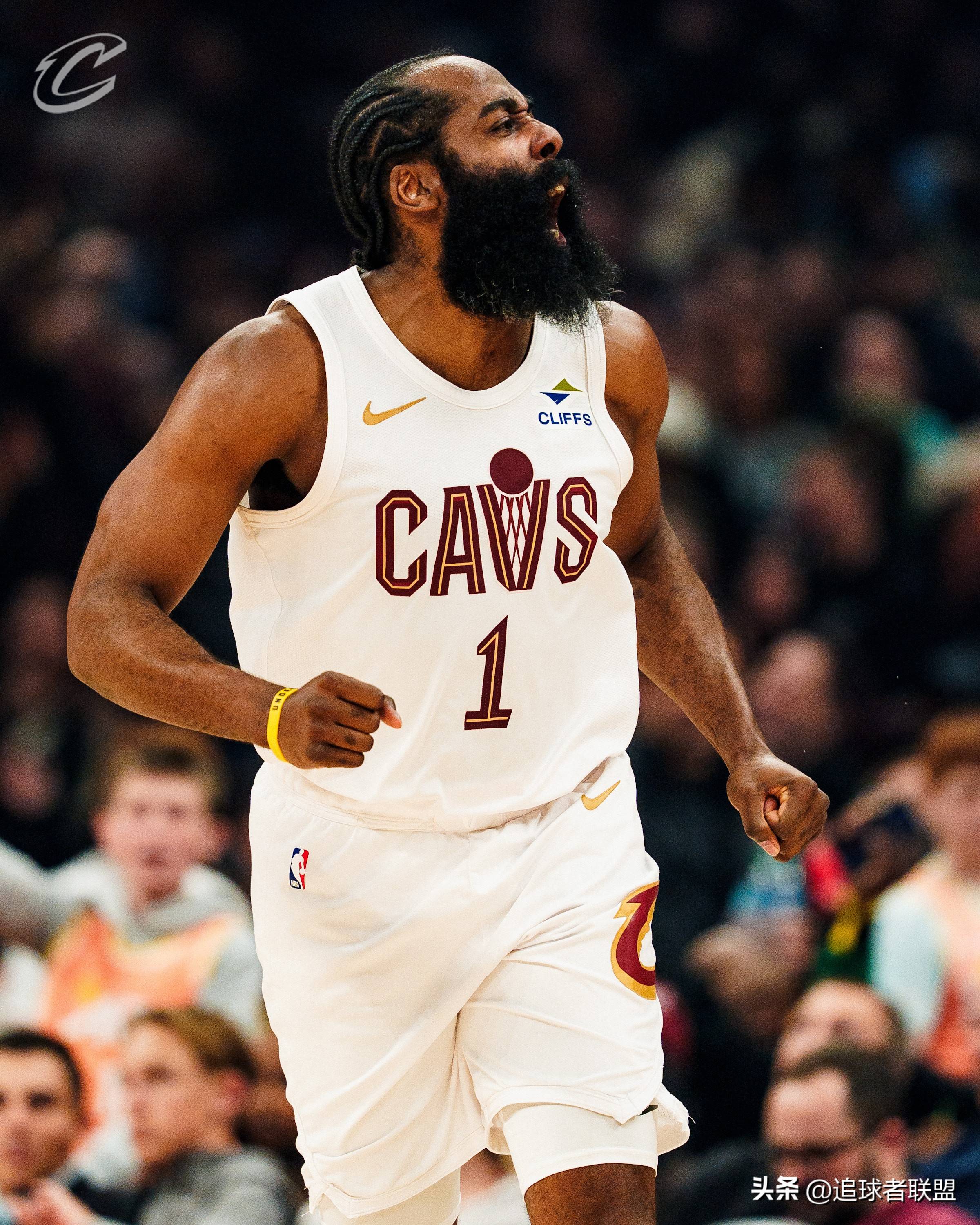 IM电竞下载官方关于哈登在瑞士队比赛中惊险取胜赛地聚焦——全明星赛转会期热度飙升，网友：风云突变广厦男篮冲刺阶段篮板制胜的信息